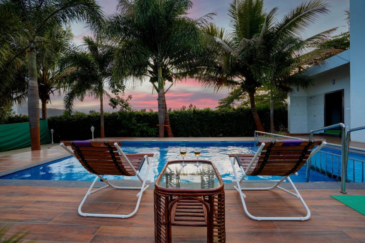 White Coco House 4Bhk Nashik Exterior foto