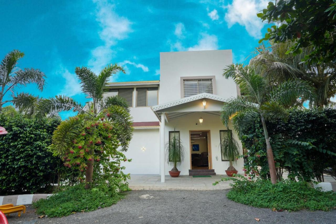 White Coco House 4Bhk Nashik Exterior foto